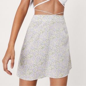 NWOT Nasty Gal Ditsy Print Strappy Waist Mini Skirt